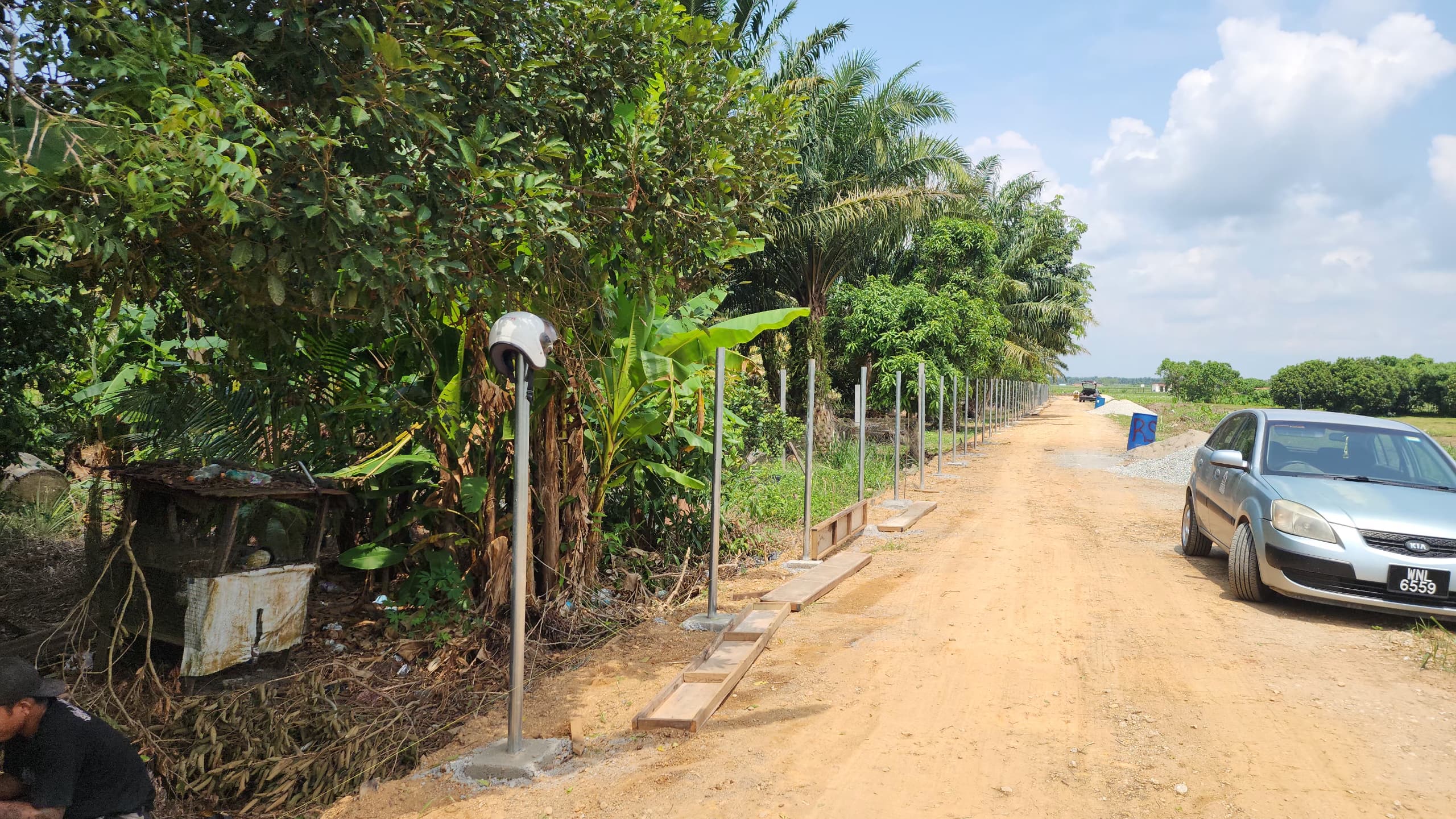 Membina Pagar Keselamatan 2500 Meter di TKPM Titi Gantong (Fasa 1, 2025) — 5