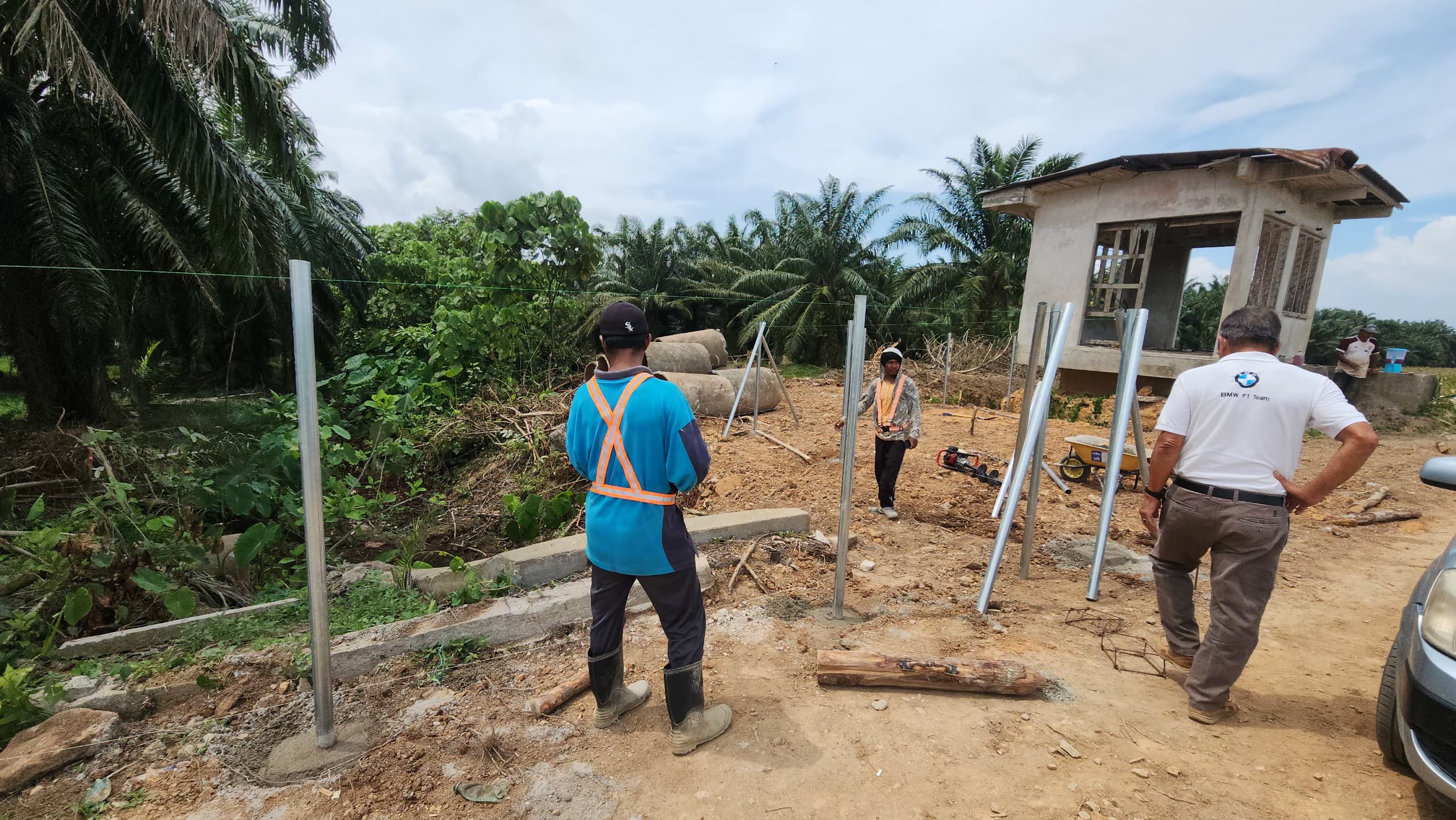 Membina Pagar Keselamatan 2500 Meter di TKPM Titi Gantong (Fasa 1, 2025) — 12